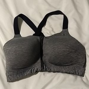 Under Armour Eclipse Zip up bra 36D